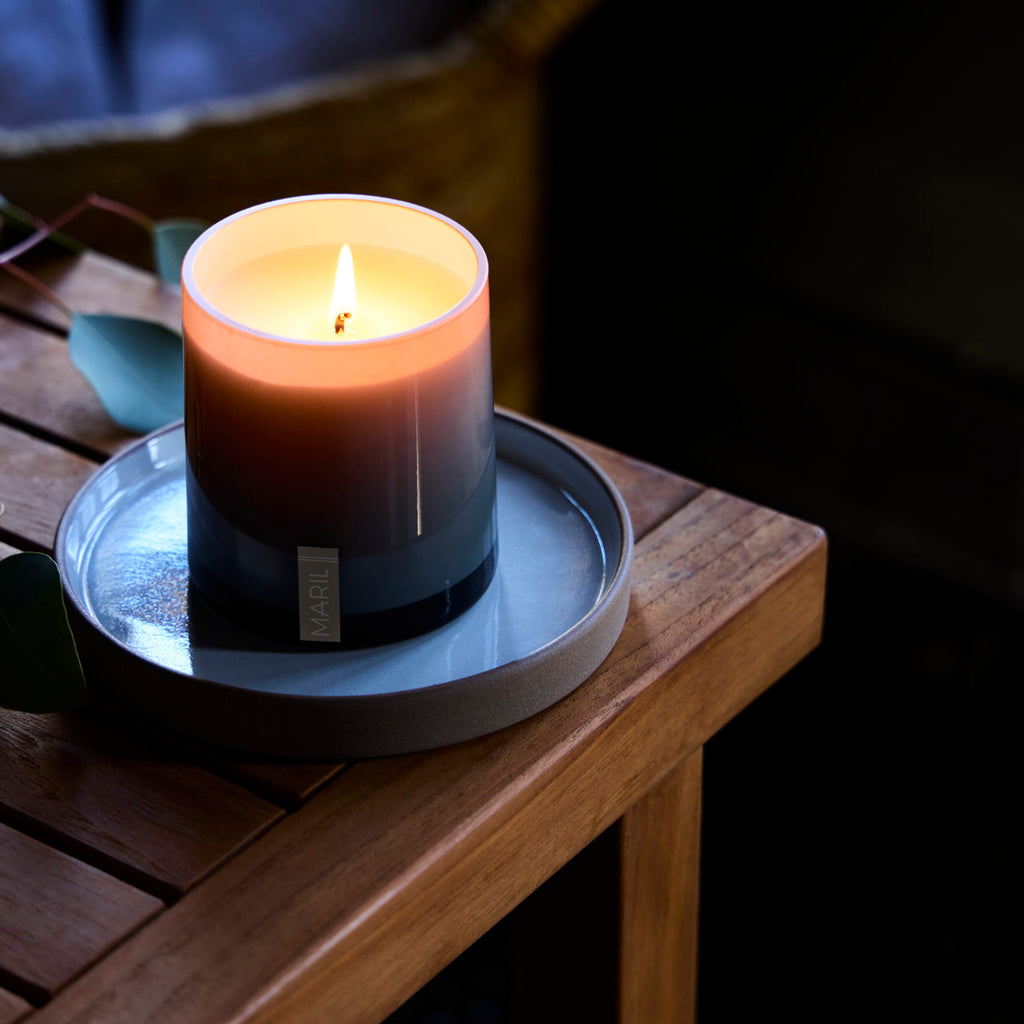 Demdaco MARIL White Oak + Cashmere 8 oz Candle