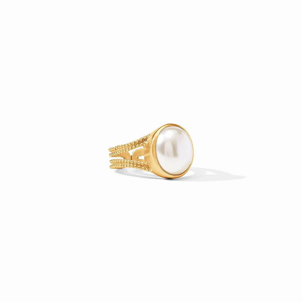 Julie Vos Cabochon Ring in Pearl