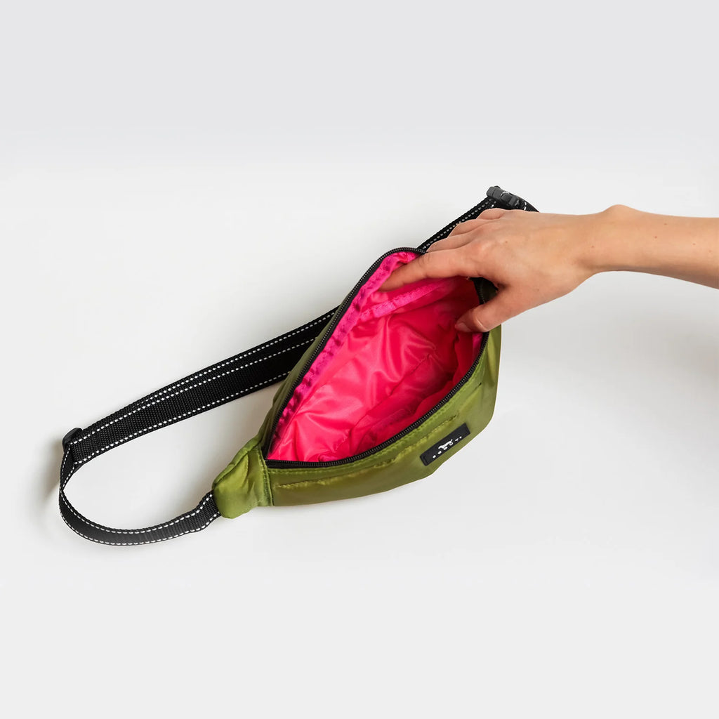 SCOUT Puffer Belt Bag in Green